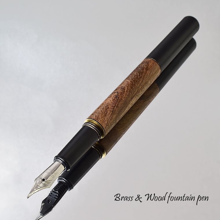 **[MONTEMOUNT] brass × wood fountain pen black cap × Brown natural tree axis nib silver color M middle character made of metal compact new goods 1 jpy ~/K315BWSV