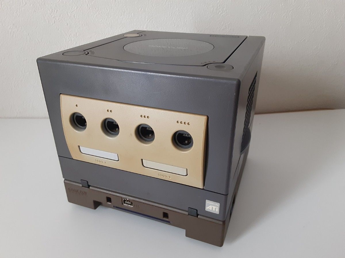 ジャンク 任天堂 GC ゲームキューブ バイオレット&ゲームボーイ ジャンク 任天堂 GC ゲームキューブ バイオレット&ゲームボーイ