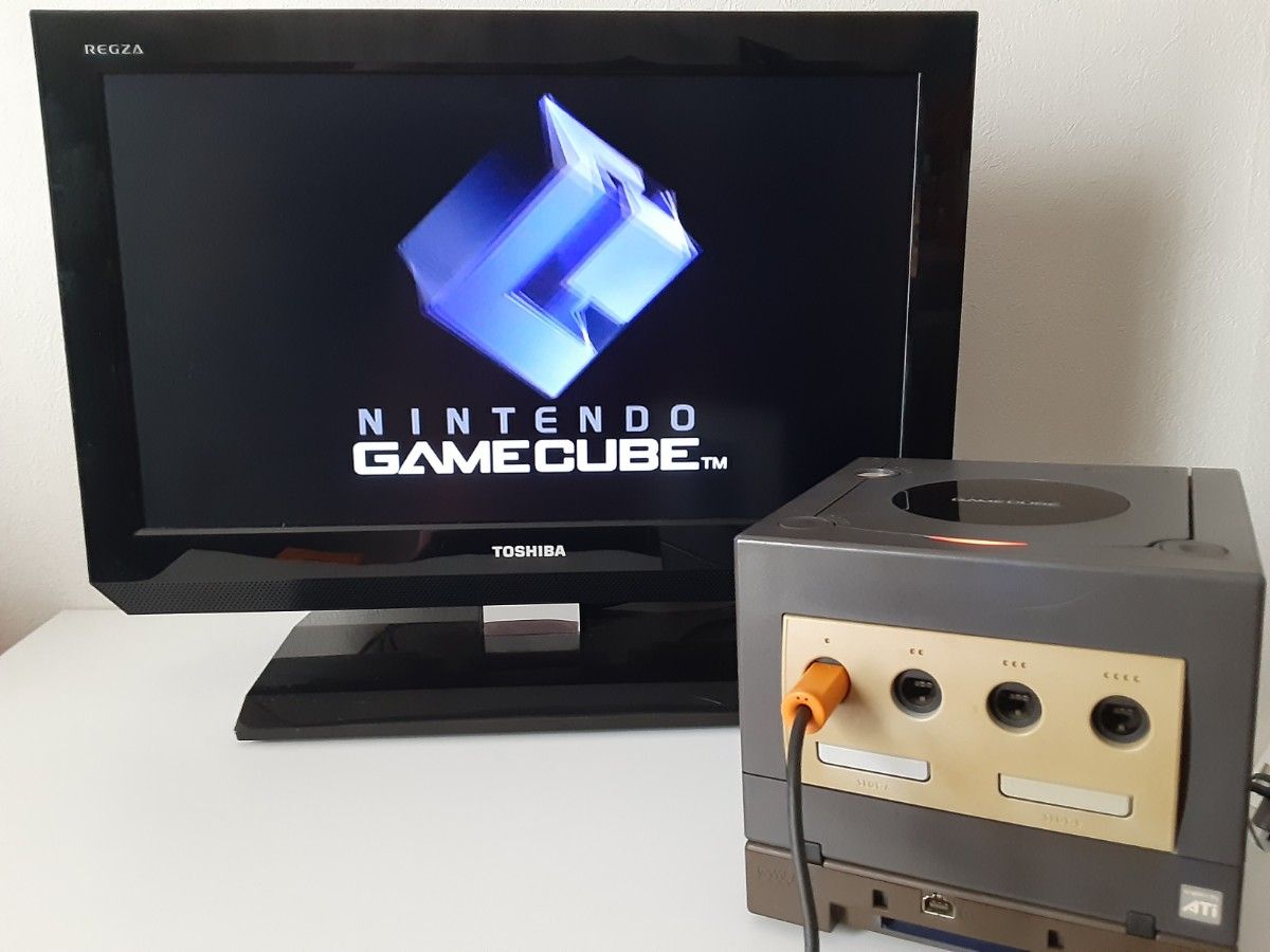 ジャンク 任天堂 GC ゲームキューブ バイオレット&ゲームボーイ ジャンク 任天堂 GC ゲームキューブ バイオレット&ゲームボーイ
