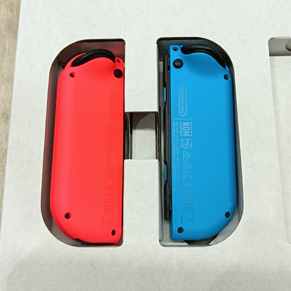 070） A 〈中古品〉ニンテンドーSwitch 本体 ネオン HAC-001［-01］【動作確認/初期化済】_画像7