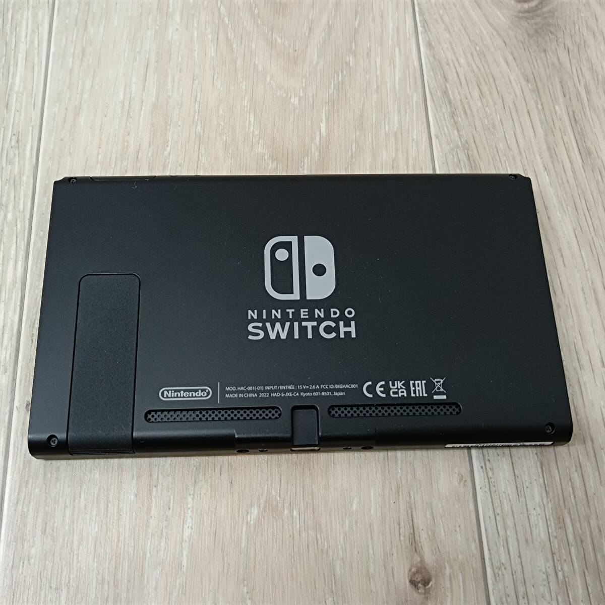 070） A 〈中古品〉ニンテンドーSwitch 本体 ネオン HAC-001［-01］【動作確認/初期化済】_画像3