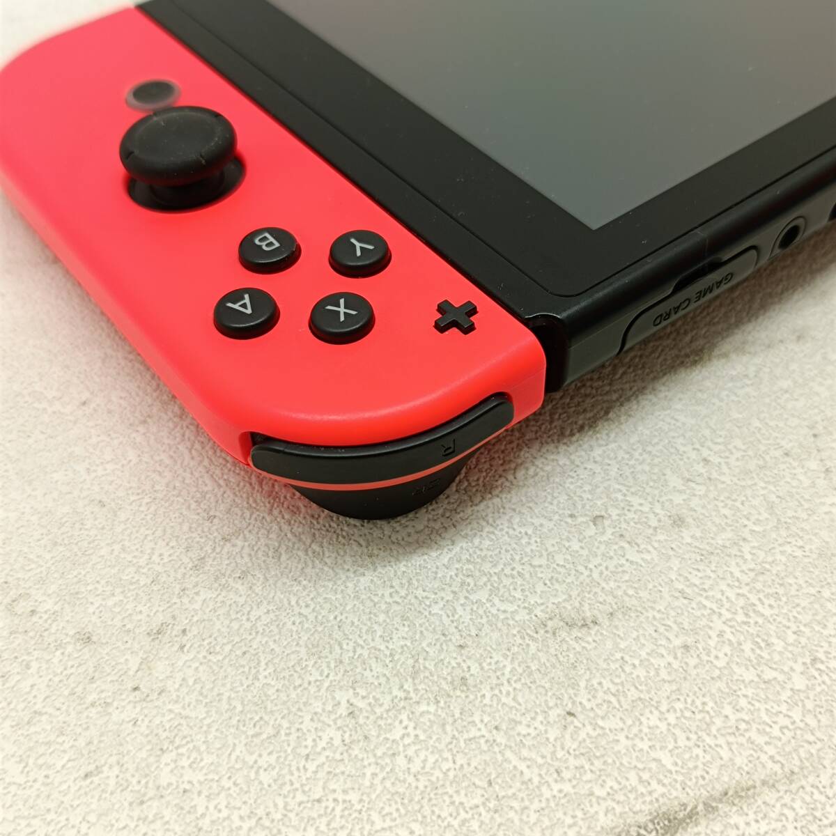 070）A〈中古品〉ニンテンドーSwitch 本体＋ジョイコンのみ(ネオンレッド/ネオンブルー) HAC‐001一部ジャンクあり【動作確認/初期化済】_画像10