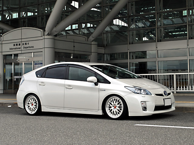HKS 30 Prius hyper-max Smart HIPERMAX SMART shock absorber beautiful goods selling out HKS ZVW30