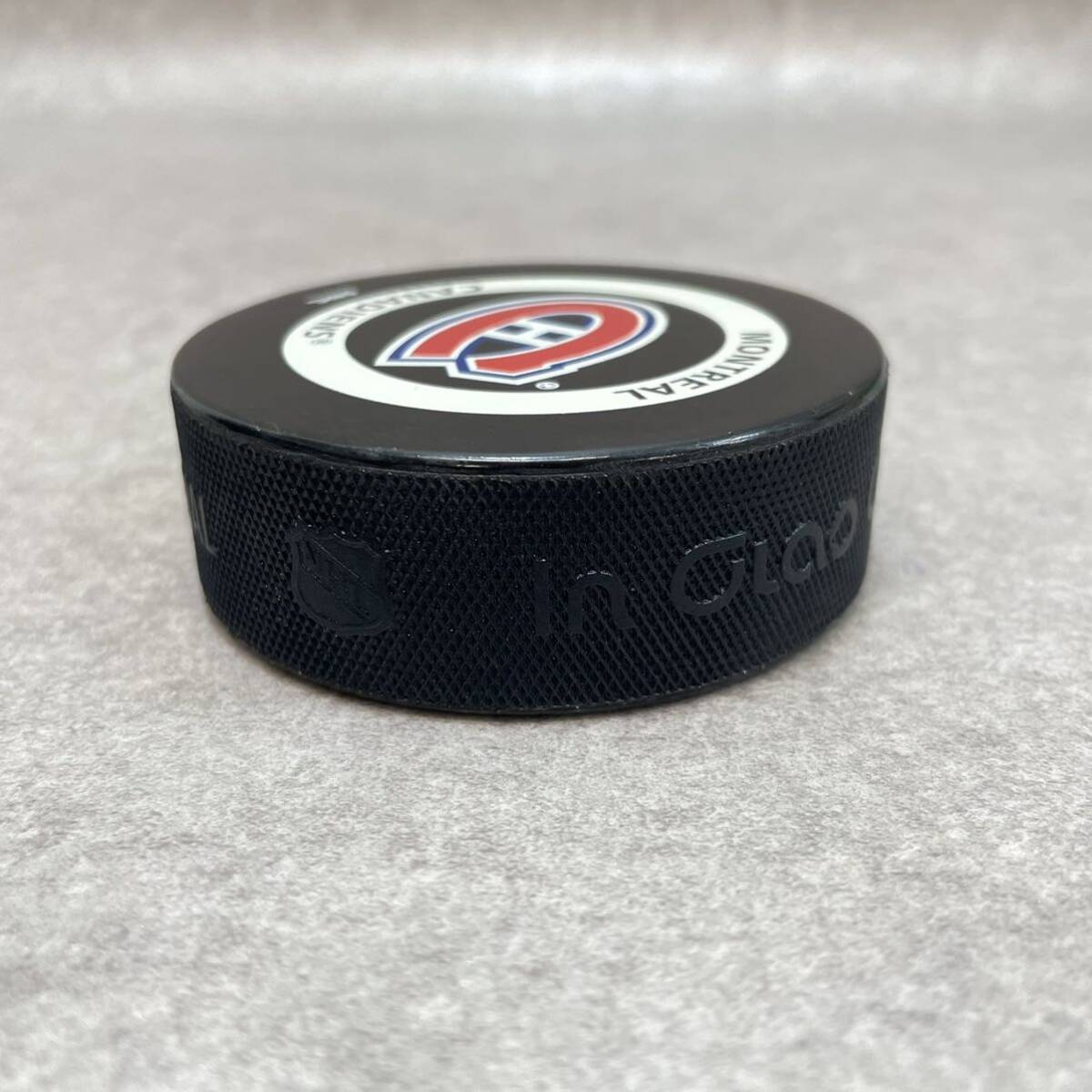 J3168★Montreal Canadiens NHL OFFICIAL GAME Puck_画像5