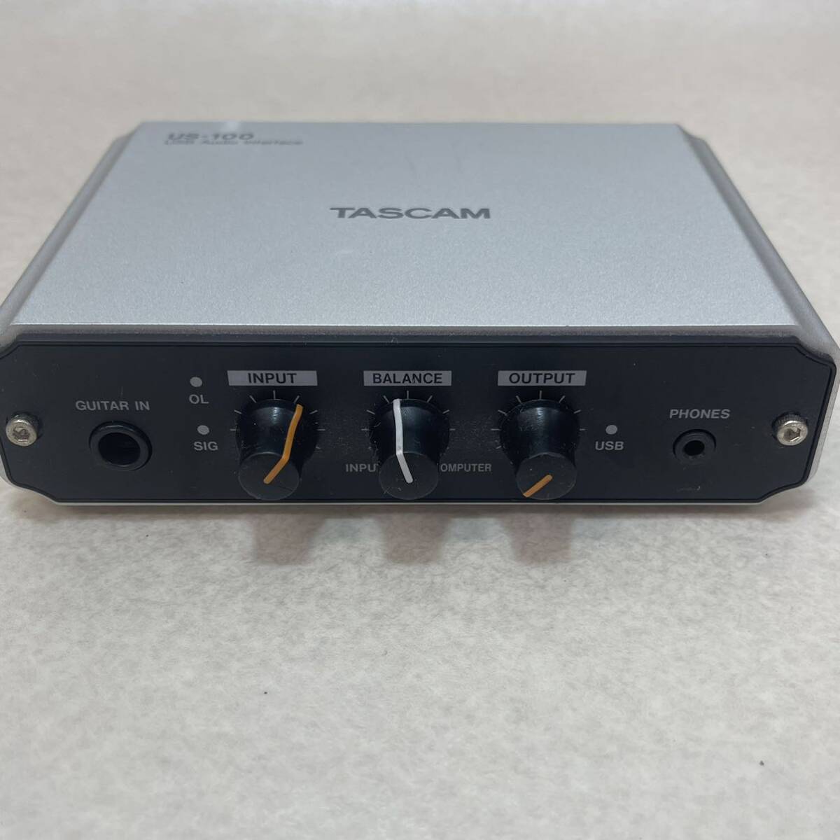 H4177★中古品★動作未確認品★ TASCAM US-100 USBオーディオインターフェイス_画像3