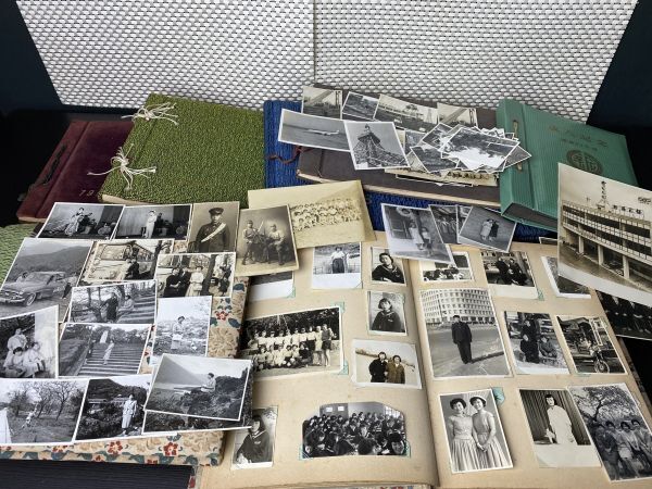 yn* old house delivery large amount together Showa era the first period ~ middle period old photograph album history materials tourist attraction army person retro student model Showa Retro at that time thing present condition goods *
