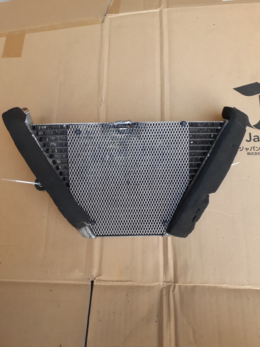 YZF-R6 2CO 13S? original radiator + Manufacturers unknown diversion aluminium sub radiator 