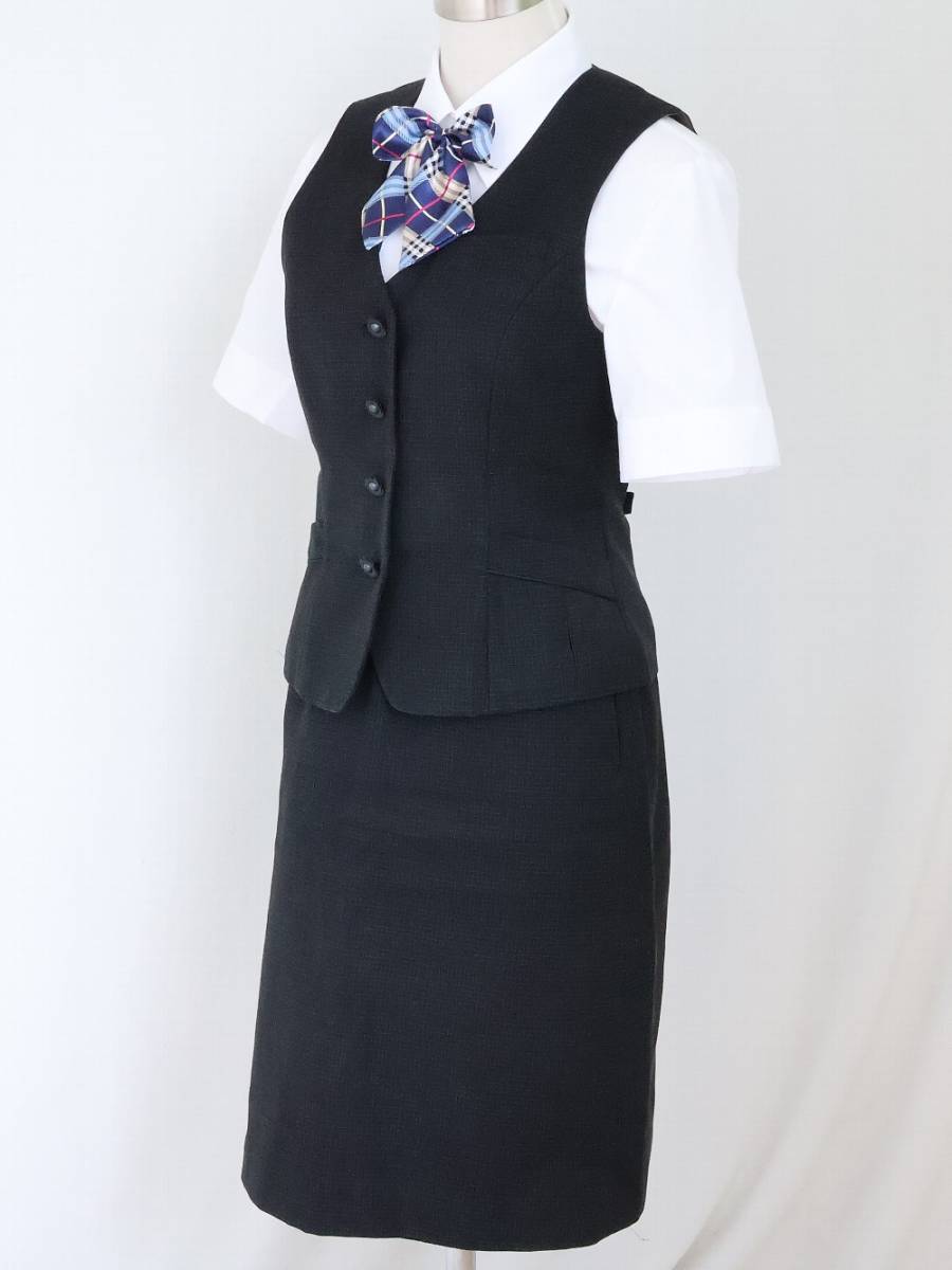 09号 セレクトステージ グレーブラック 事務 中古 OL制服/ 事務服 ◆ ベスト,スカート 上下 セット,中古ブラウス,新品リボンのオマケ付_画像3