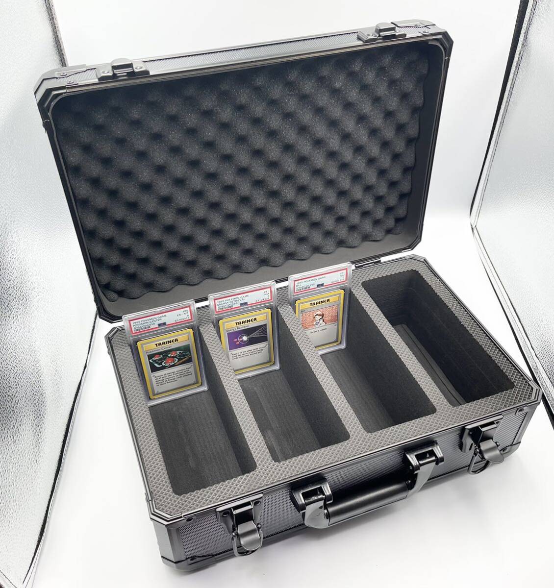 高品質　マグネットローダー　トップ　PSA アタッシュケース　デッキケース　ポケモンカード3000枚収納可能　新品_画像2