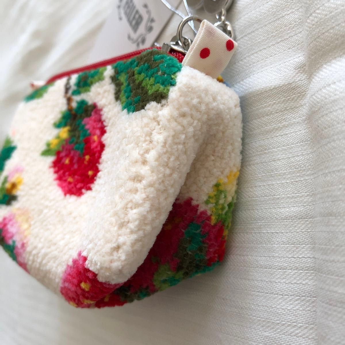 未使用品 フェイラー ストロベリーフィールド ポーチ FEILER 未使用品 フェイラー ストロベリーフィールド ポーチ FEILER