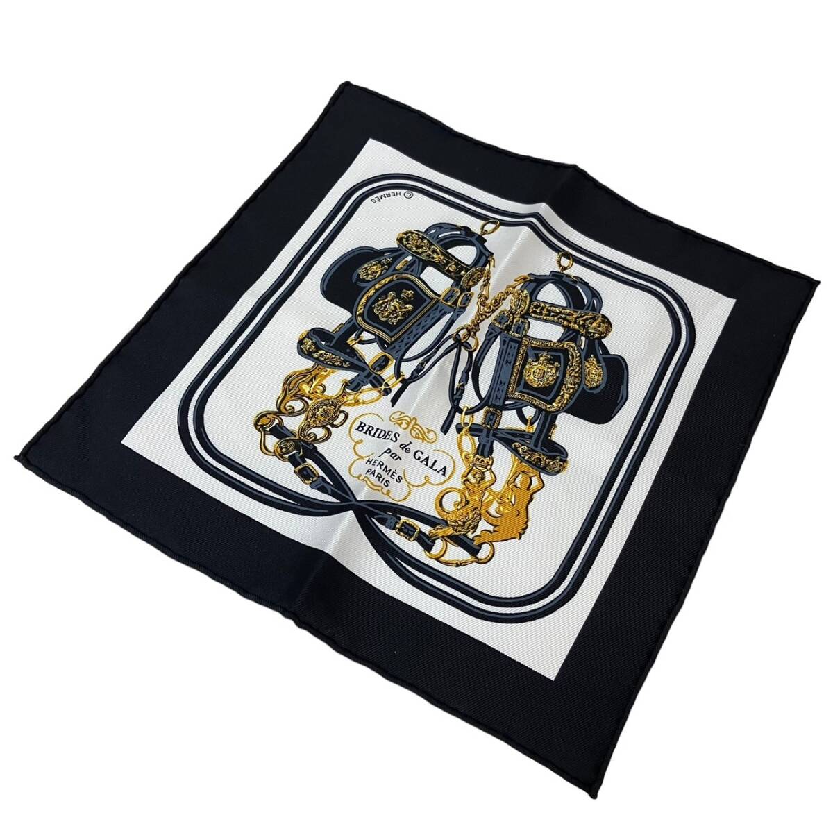 〇1円 エルメス カレ20 スカーフ ハンカチーフ BRIDES de GALA 式典用馬勒 シルク100％ ブラック系の画像1