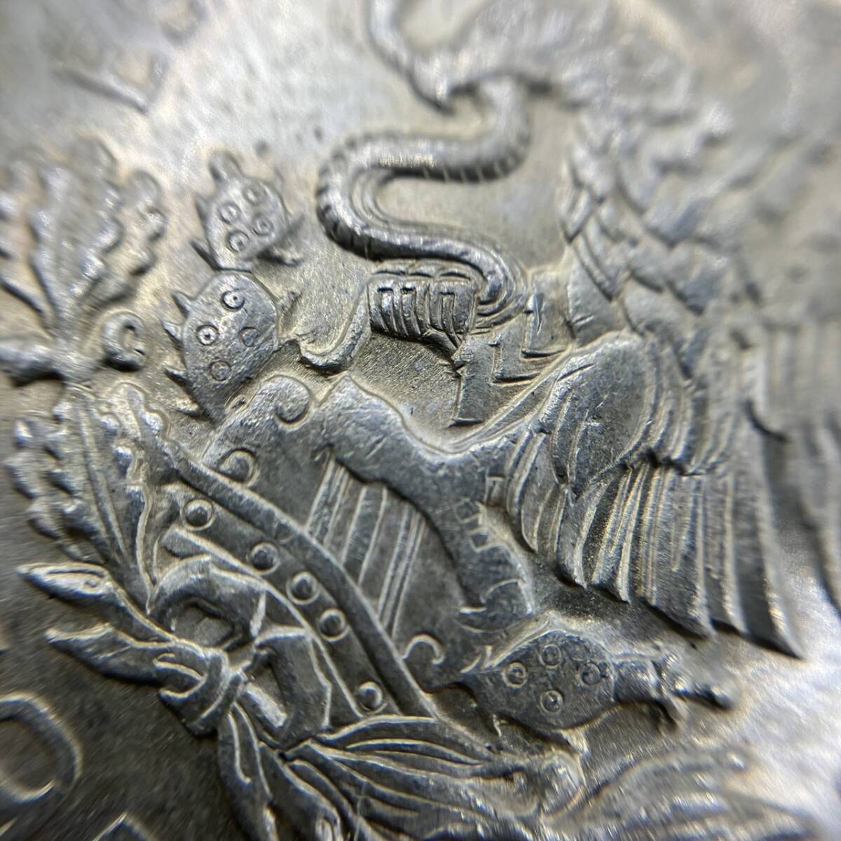 メキシコ銀貨 5ペソ 1959年 カランザ 生誕100年記念 約18ｇ アンティークコイン コレクション_画像4