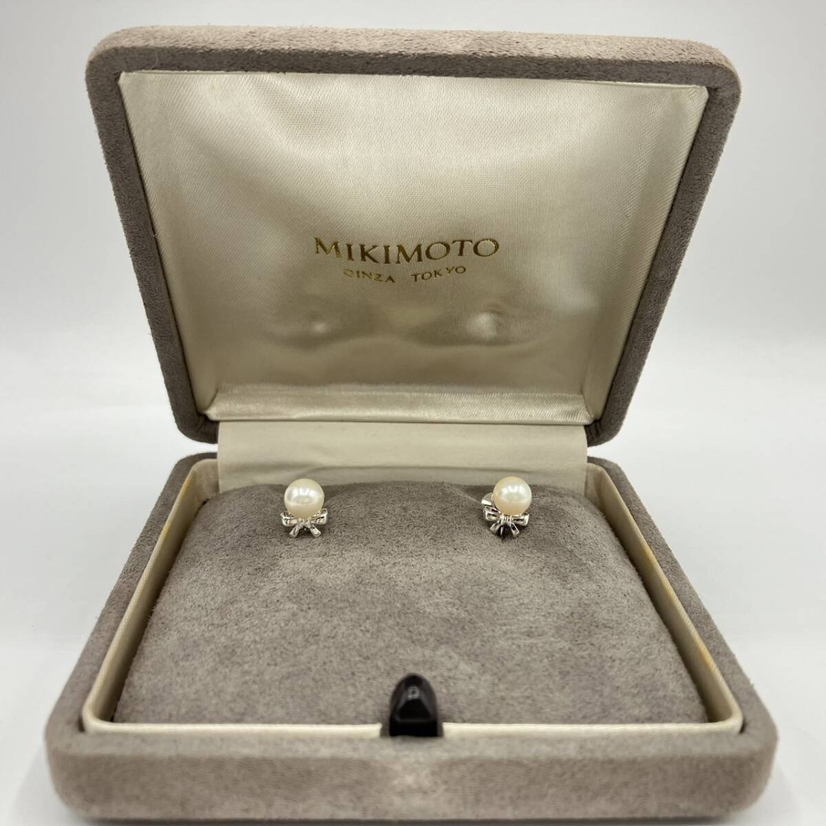 MIKIMOTO ミキモト パール イヤリング シルバーカラー 箱付き_画像2