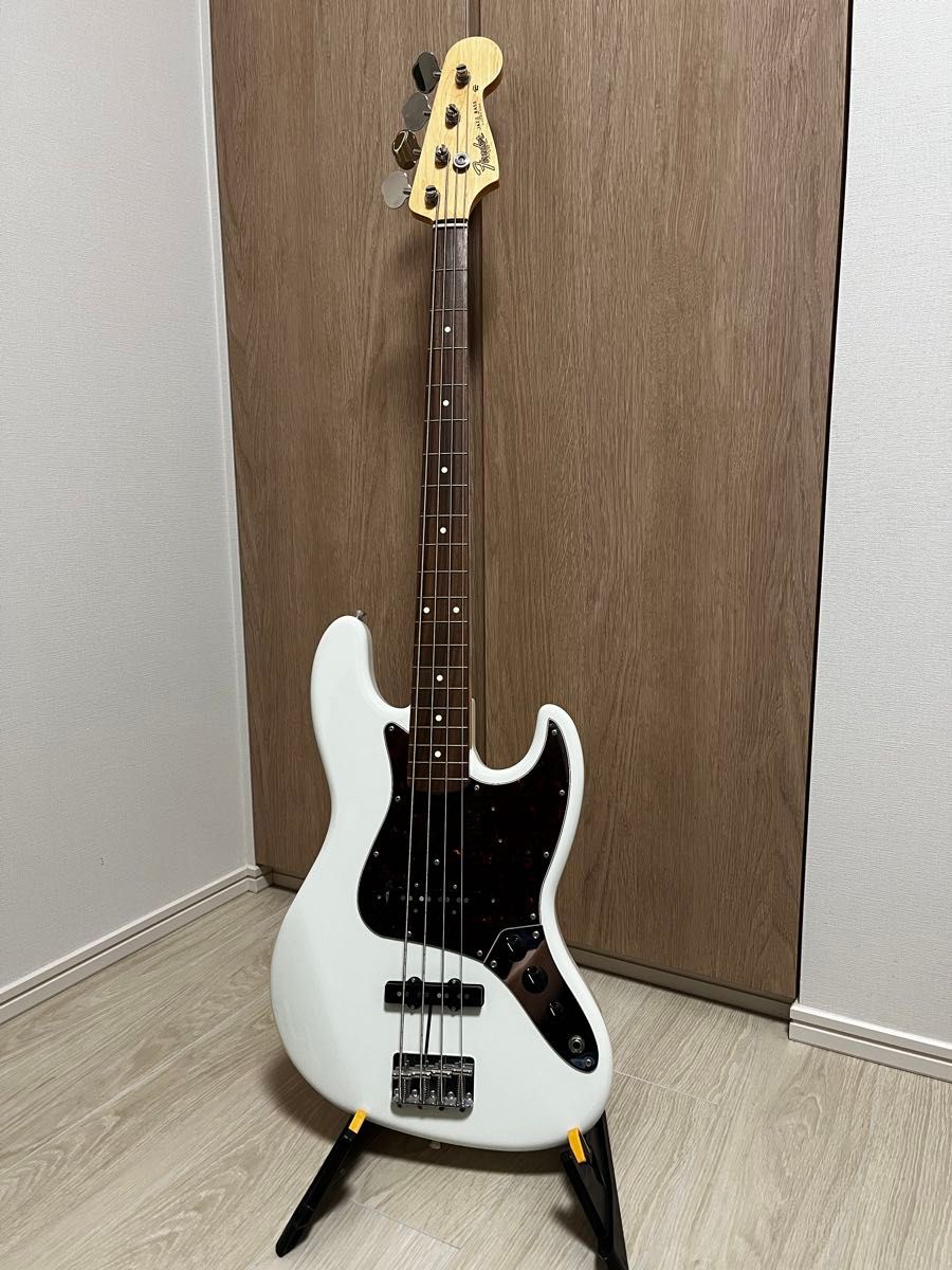 Fender Made in Japan Traditional II 60s Jazz Bass Olympic White