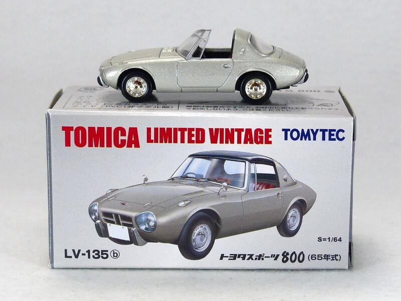 T164　トミカリミテッドヴィンテージ　LV-135b　トヨタスポーツ800（65年式）_画像1