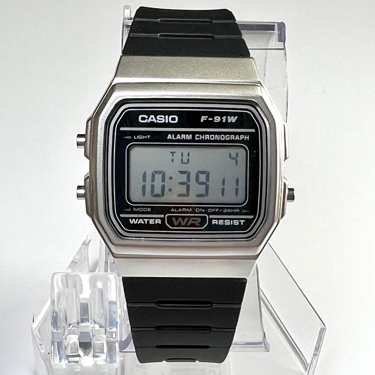 新品 CASIO F-91W シルバー カシオコレクション