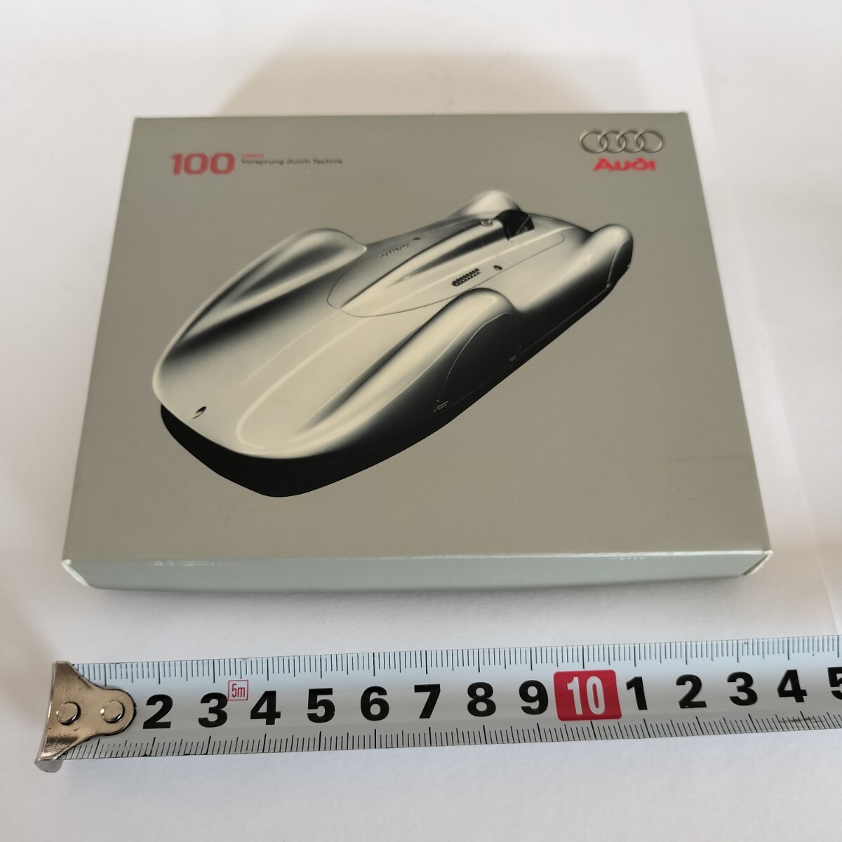 Audi オリジナルピンズコレクション 10種 亜鉛合金 ピンバッジ 100周年記念 未使用 箱の状態良好_画像5