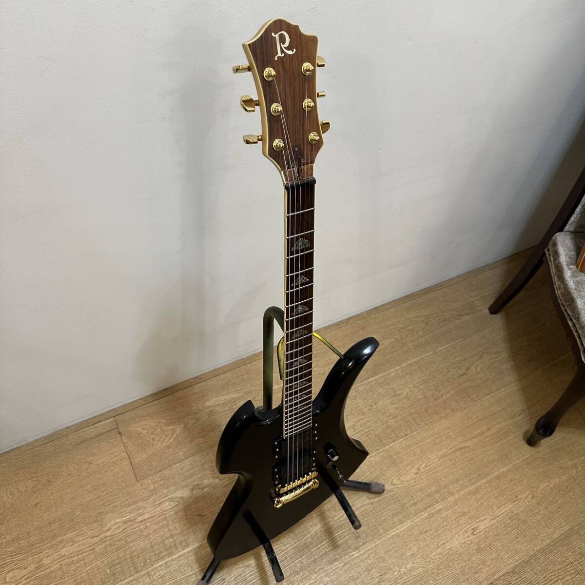 B.C.RICH/モンキーポッド/モッキンバード/スルーネック/ドンズバサイケペイントベース/hideモデル再現/エレキギターの画像4