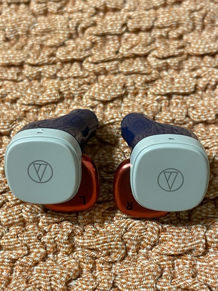 audio−technica  ATH-SQ1TW ワイヤレスイヤホン　※難あり※