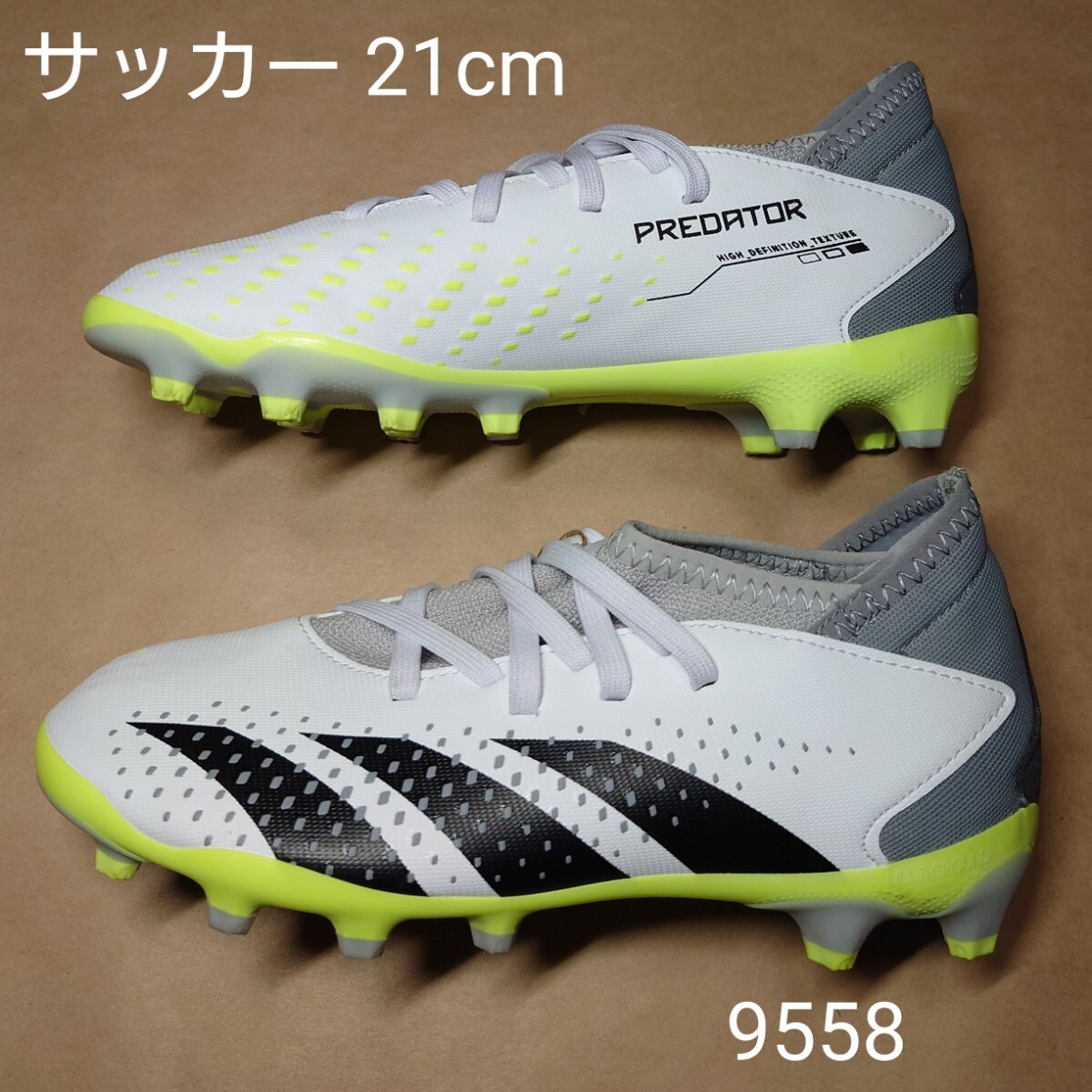 サッカースパイクシューズ 21cm アディダス adidas PREDATOR ACCURACY.4 HG/AG J 9558_画像1