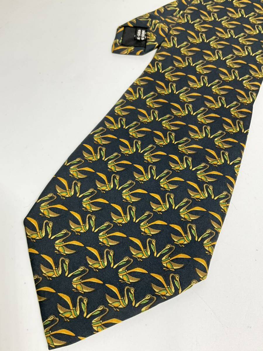  Ferragamo галстук темно-синий серия a Hill животное . рисунок стоимость доставки 185 иен ( слежение есть ) бренд галстук 