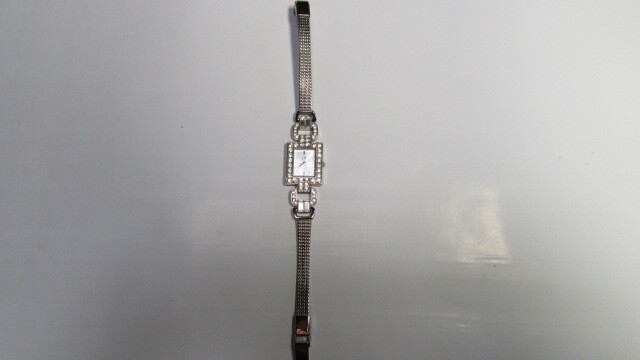 セイコーエプソン社製　レディース　腕時計　Ｙ１５０Ａ型　クオーツ２針　稼働中　 _画像3