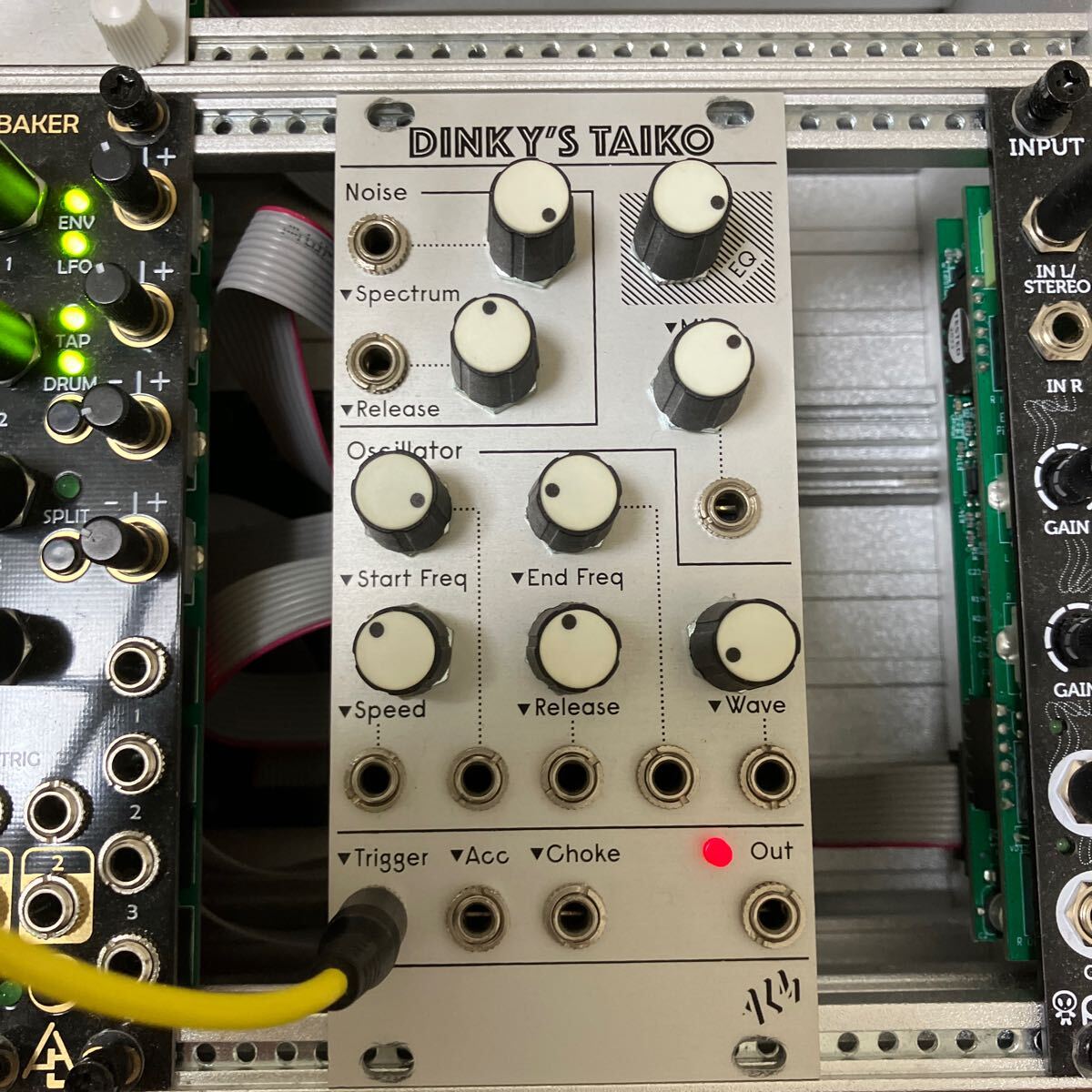 ALM Busy Dinky*s Taiko евро подставка modular Synth 