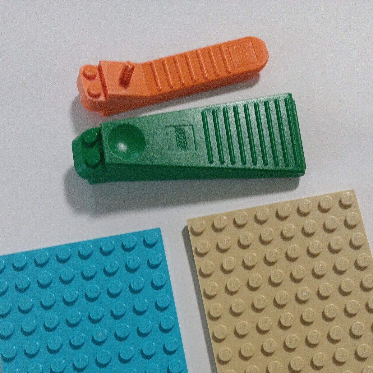 レゴ LEGO パーツ プレート　基礎板　水色　ベージュ　タン　ブロック外し