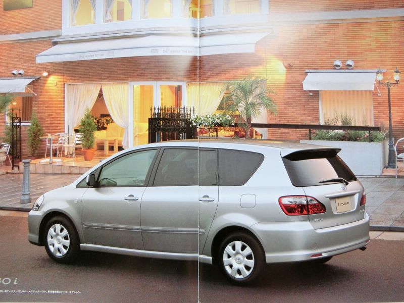 * free shipping! prompt decision! # Toyota Ipsum (2 generation latter term ) catalog *2007 year all 33 page beautiful goods! * accessory catalog attaching! TOYOTA IPSUM