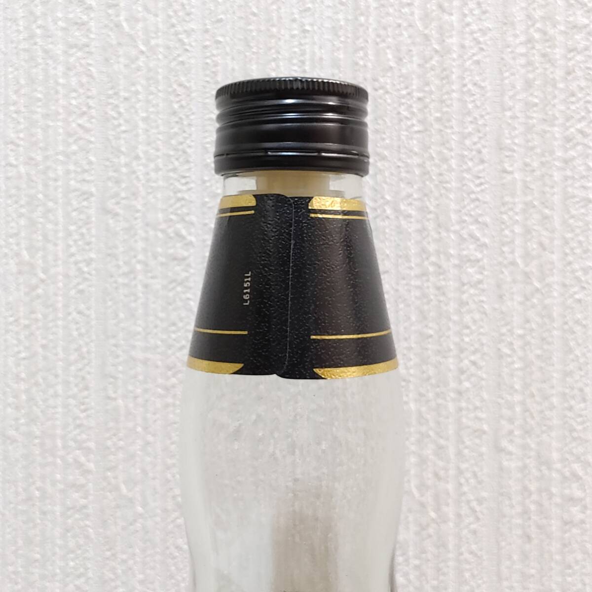 Four Roses FINE OLD KENTUCKY STRAIGHT BOURBON WHISKEY 43度 Four Roses FINE OLD KENTUCKY STRAIGHT BOURBON WHISKEY 43度