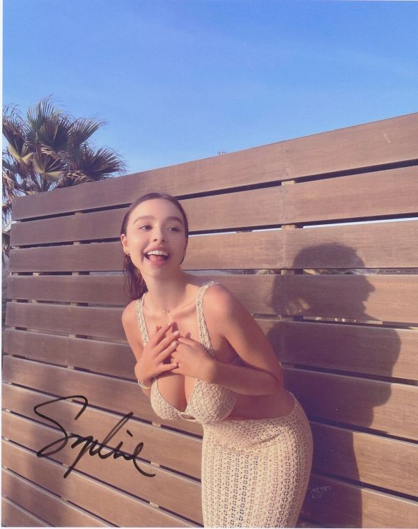 Sophie Mudd ソフィー・マッド★直筆サイン写真★証明書COA◆9779の画像1