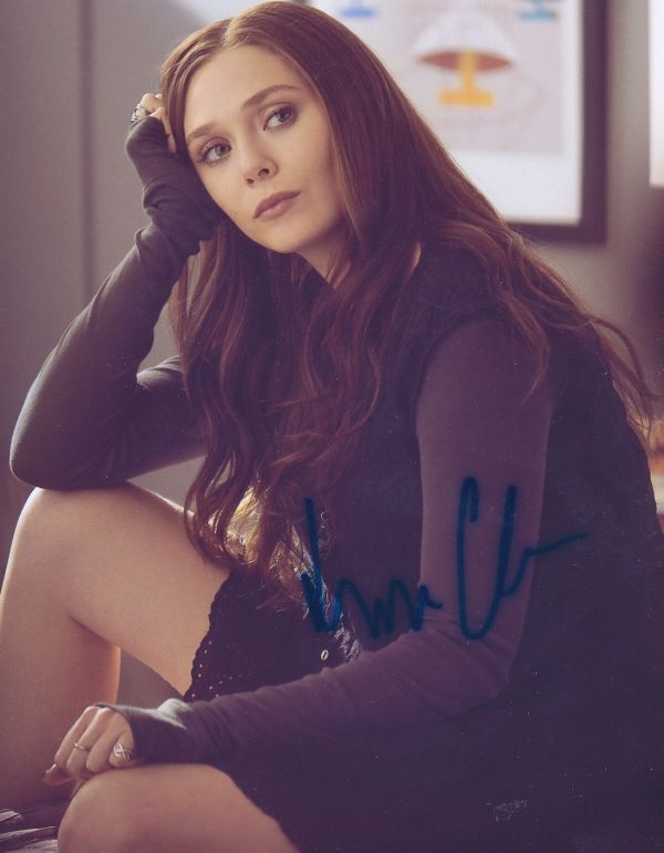 Elizabeth Olsen★直筆サイン写真★証明書COA◆9953_画像1