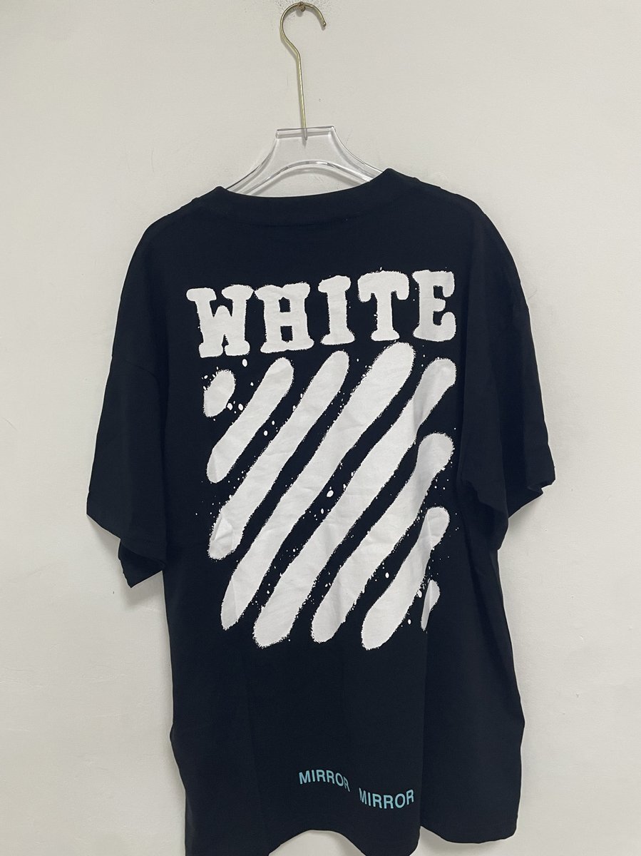 OFF WHITE オフホワイトSPLAY PAINT S/S TEETシャツ黒 希少 中古 Mサイズ_画像1