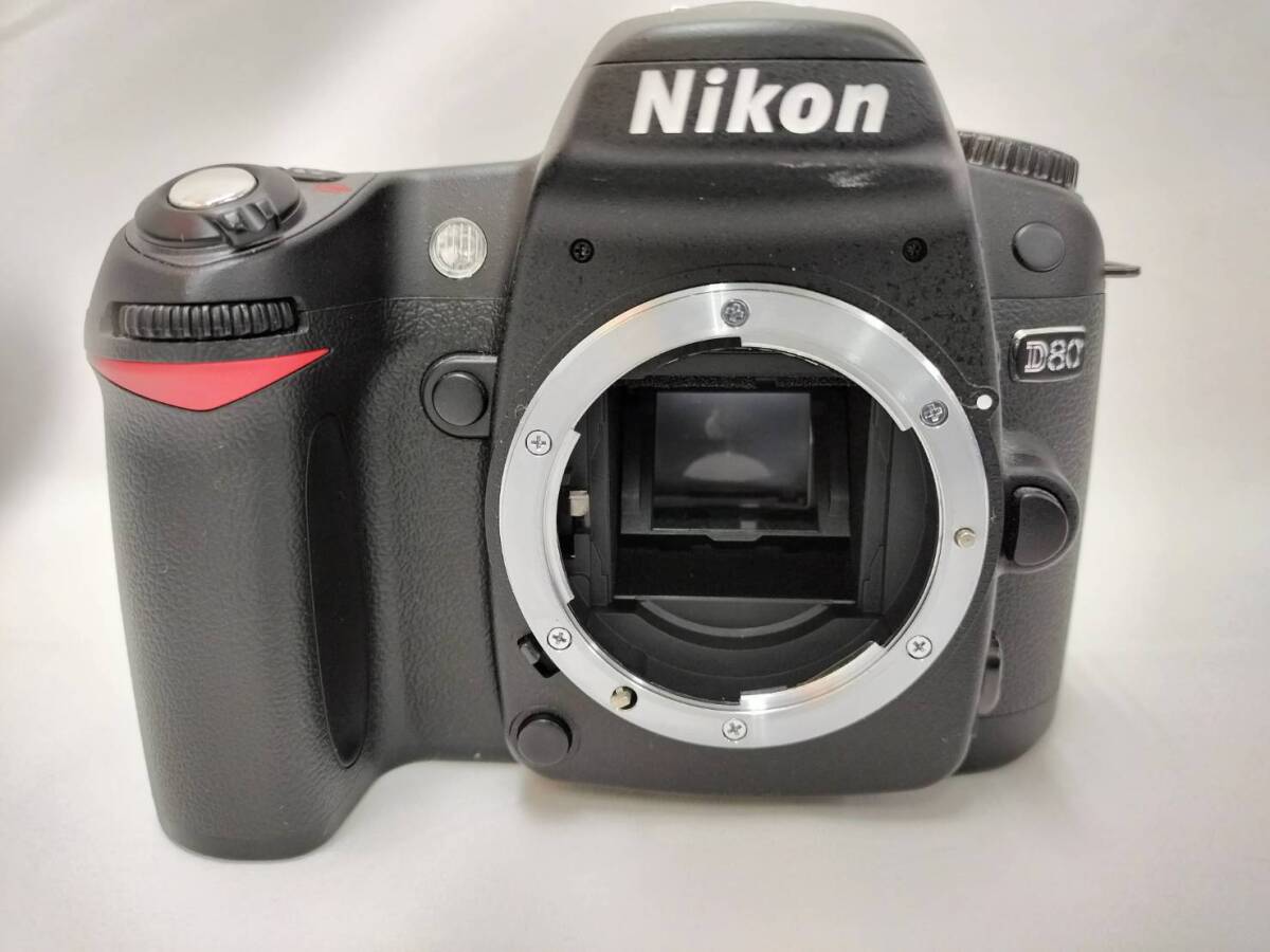 NIKON D80 デジタルカメラ ボディ 通電確認済み / Nikon QUICK CHARGER MH-18a クイックチャージャー 充電器 現状品_画像1