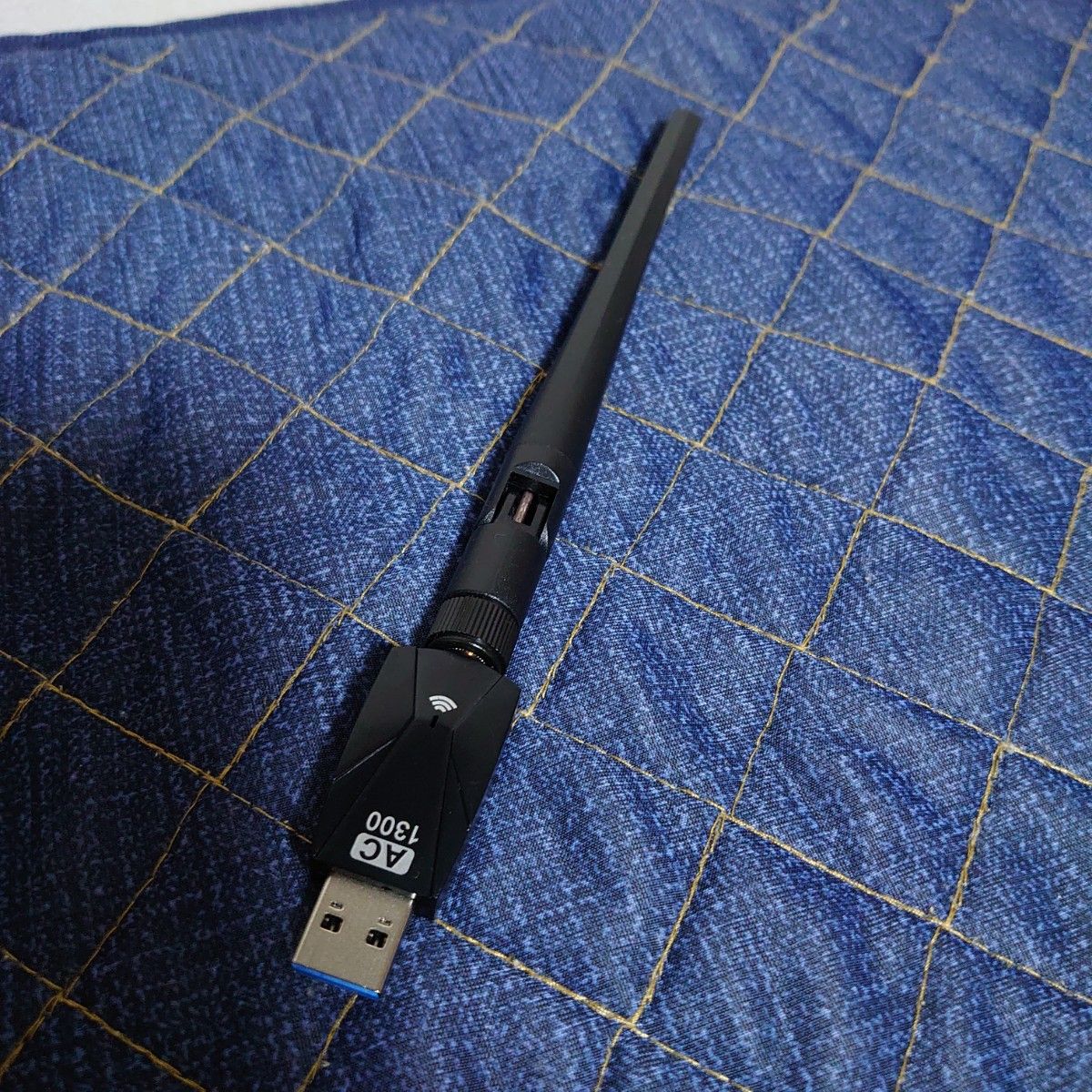 中古LANアダプタ 1300Mbps Wifi  無線LAN子機