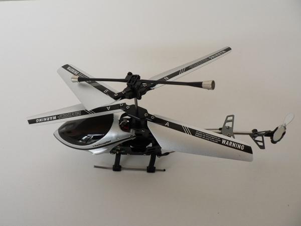 【送料無料】ラジコン ヘリコプター ラジコンヘリ 小型 i-helicopter おもちゃ インテリア アイヘリコプター 室内 操作の画像1