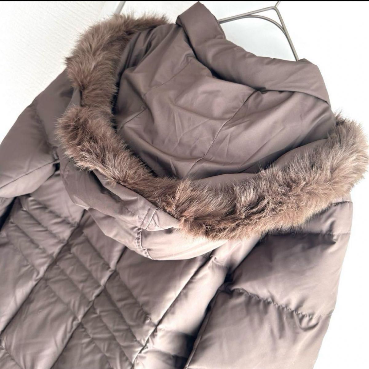 冬物SALE 美品　レディース　ダウンジャケット　ファー部分　毛皮　ラビット　M size ダウン アウター コート ファー 
