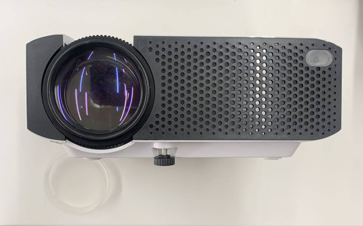 プロジェクター 小型 APEMAN エイプマン LC350 DIGITAL PROJECTOR 白 ホワイト LED 内臓スピーカー 4000lm 1920×1080最大解像度_画像3