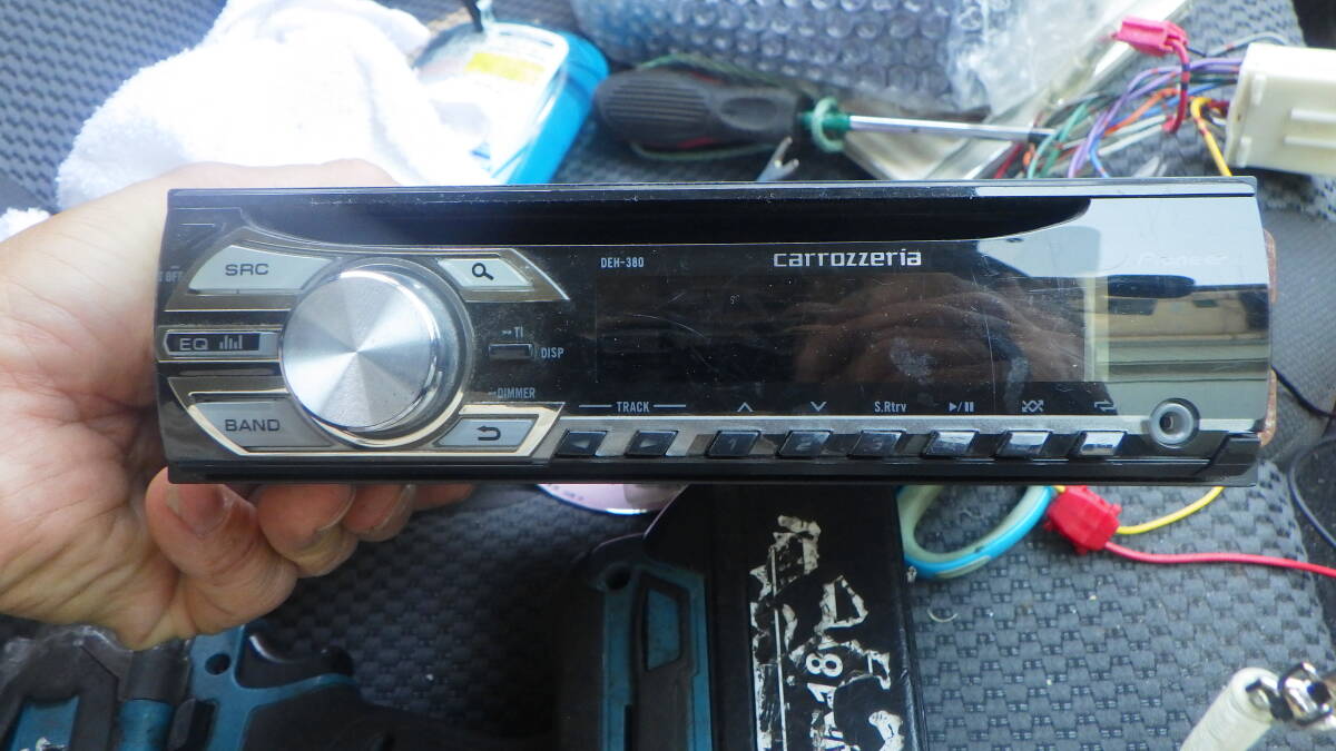 carrozzeria pioneer カロッツェリア パイオニア DEH-380 CDデッキ フロントAUX 1DIN_画像2