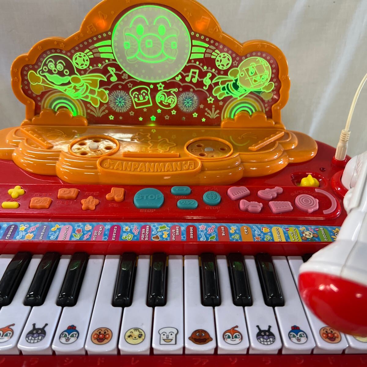 アンパンマン いっしょにステージ ミュージックショー ピアノ キーボード おもちゃ キラ ピカ 楽器 【otus-353】_画像8