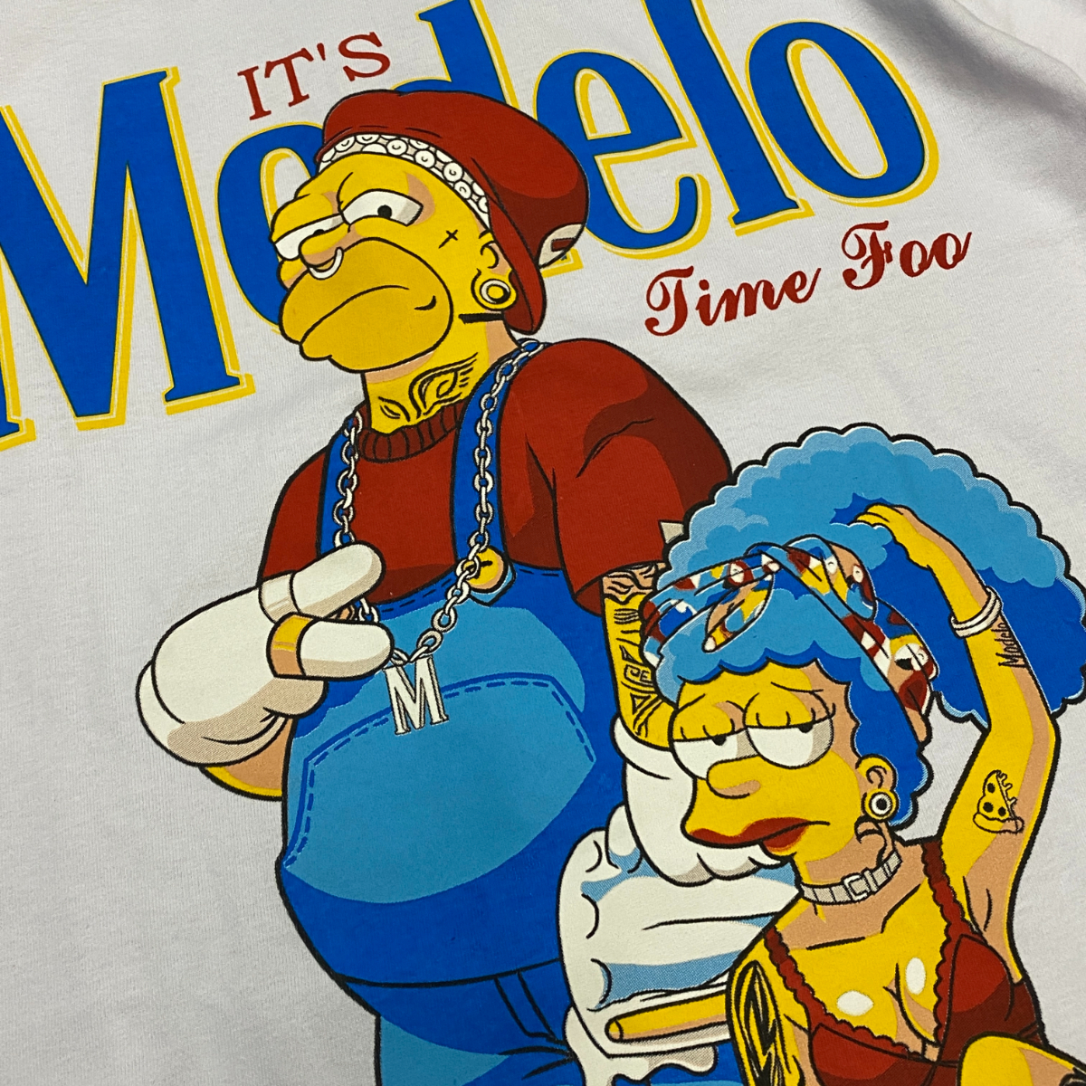 LA発 【M】 It's Modelo Time アンダーグラウンド グラフィック ヘビーウェイト 半袖 Tシャツ 白 モデロ Simpsons シンプソンズ チカーノ