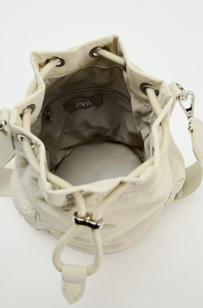 ZARA テクニカルファブリック ミニバケットバッグ|Yahoo!フリマ ZARA テクニカルファブリック ミニバケットバッグ|Yahoo!フリマ
