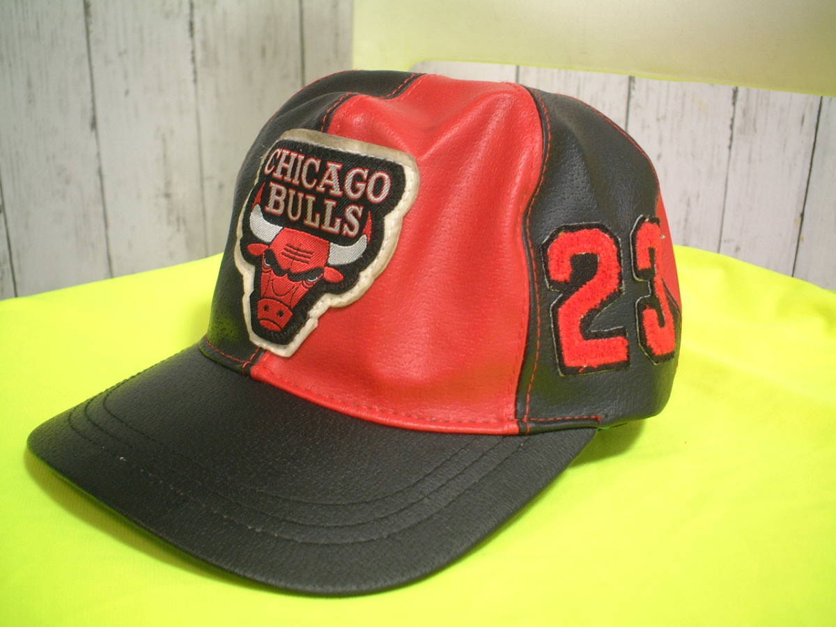 超激レア品!!!90`s当時物!!ビンテージCHICAGOBULLS/シカゴブルズのマイケル・ジョーダン23＆USAワッペン付き2トンオールレザーキャップ*7*_超激レアな2トンオールレザー仕様です♪