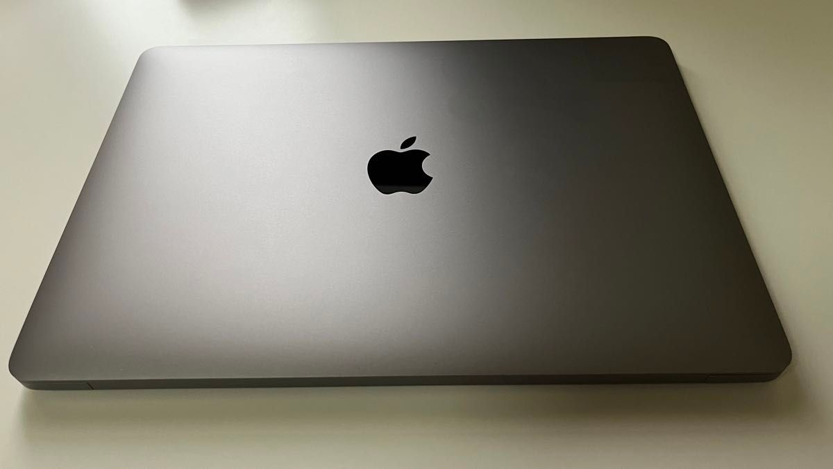 Apple MacBook Air　Retina, 13インチ、2020