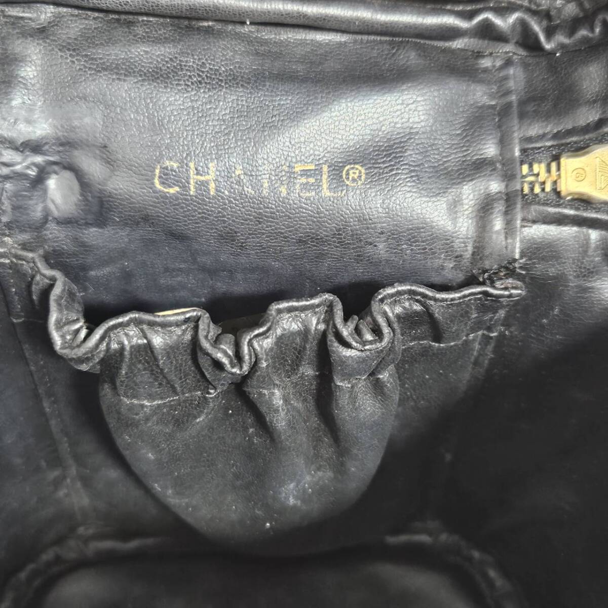 【1円スタート】CHANEL シャネル シールあり１番台　ココマーク　バニティーバッグ　レザー　ブラック　C5538_画像8