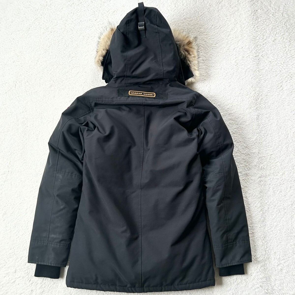 1円～美品 CANADA GOOSE カナダグース ダウンジャケット CHATEAU PARKER シャトーパーカー メンズ XSサイズ 黒 ブラック コヨーテファー_画像5