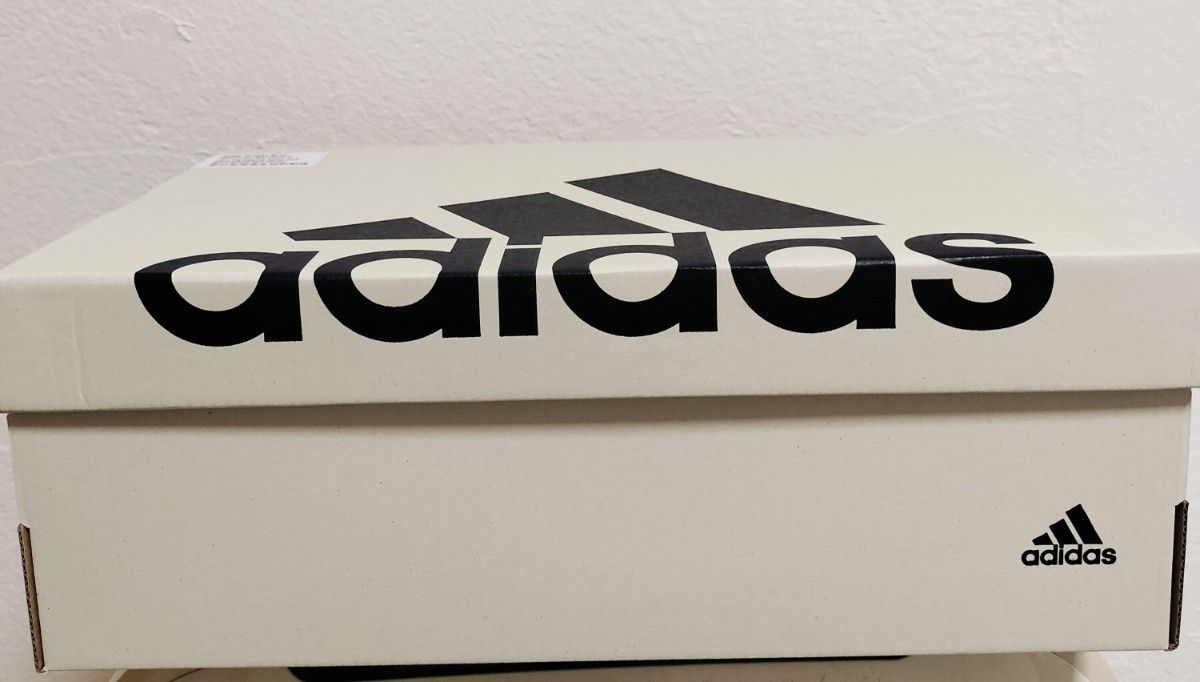 27 アディダス adidas スニーカー　アドバンコート　新品　ホワイト