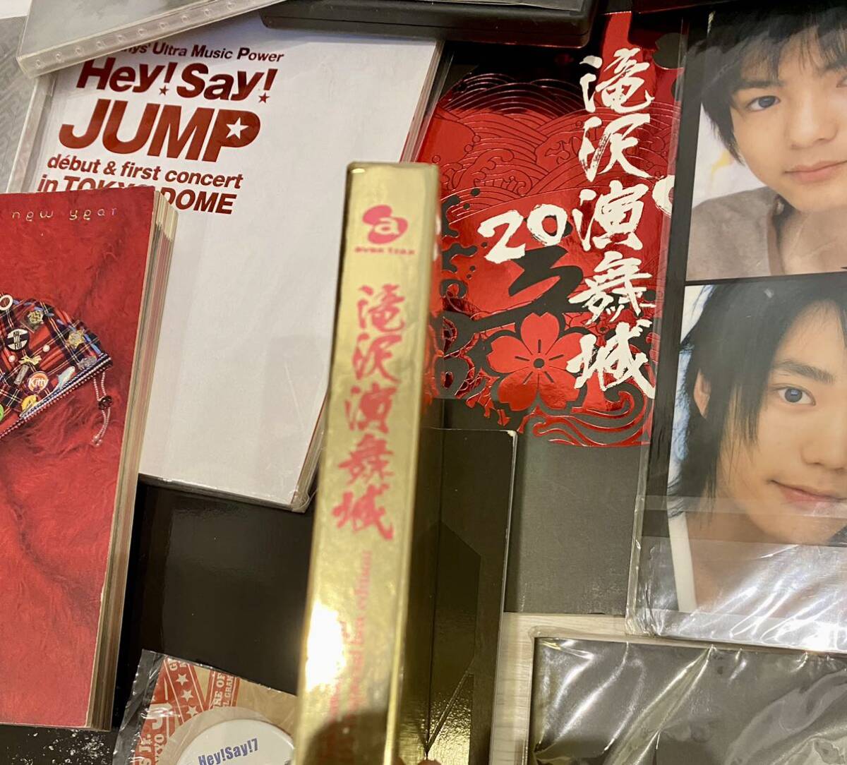 ジャニーズ　滝沢秀明　KAT-TUN 写真集　Hey!Say!JUMP グッズ　DVD いろいろ_画像5