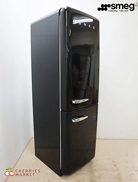 ◆美品◆ SMEG スメッグ 冷凍冷蔵庫 FAB32URBL3 右開き 2ドア 331L ブラック イタリア製の画像3