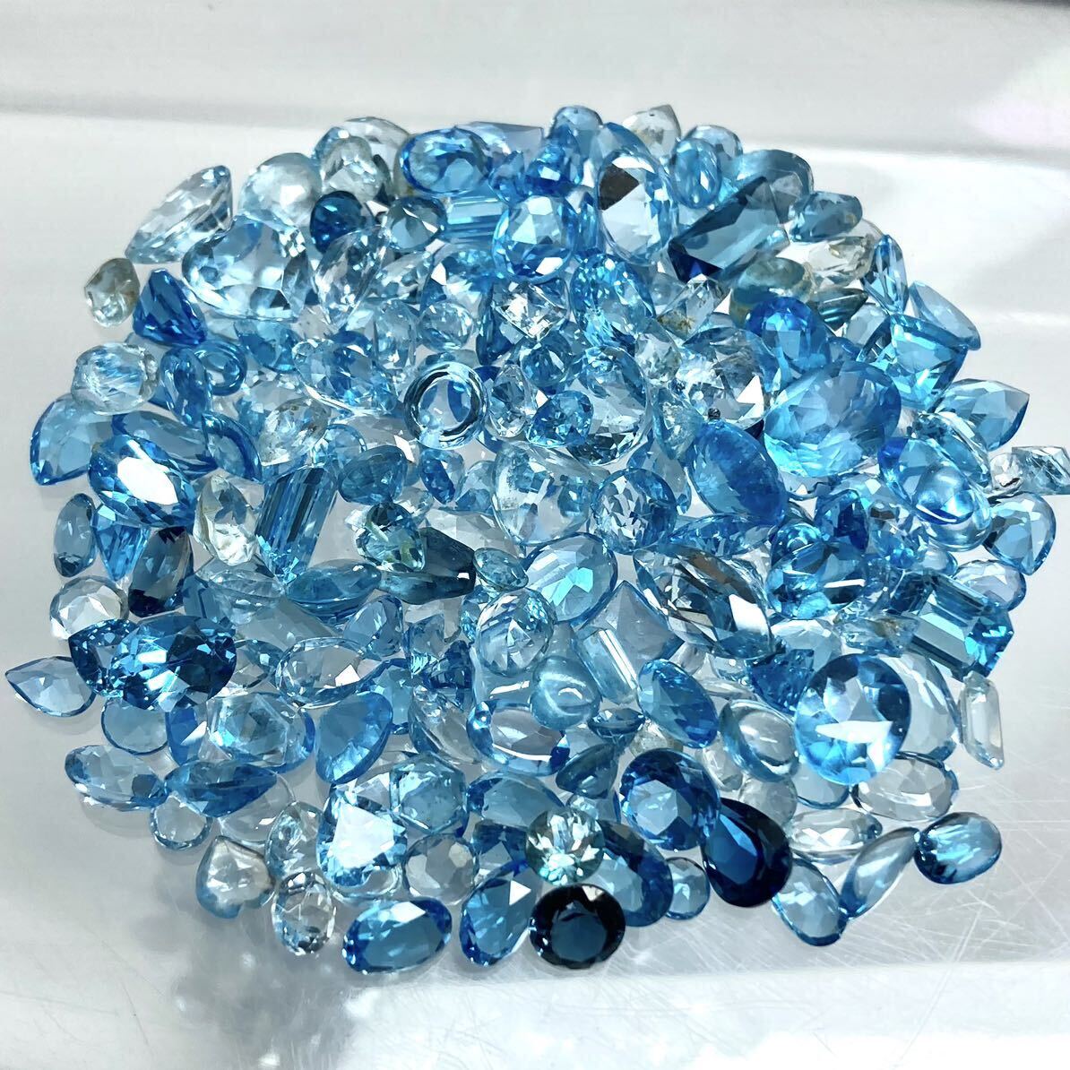 大量!!〔天然ブルートパーズおまとめ200ct 〕M ルース 裸石 ジュエリー ブルートパーズ jewelry blue topaz DF0 ①_画像3